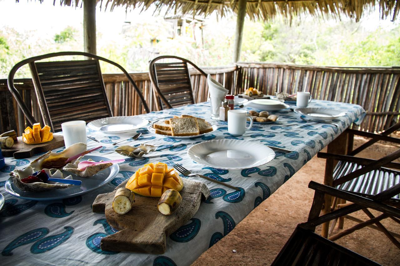 Wasini Island Bandas Ngoại thất bức ảnh